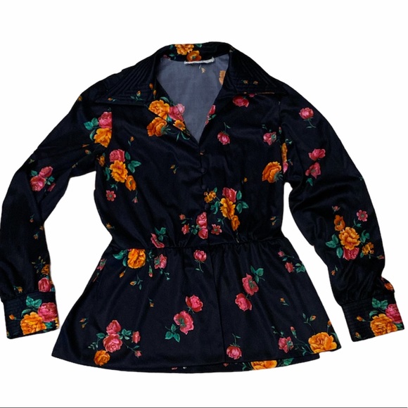 Vintage Tops - Vintage Floral Button Down Blouse
